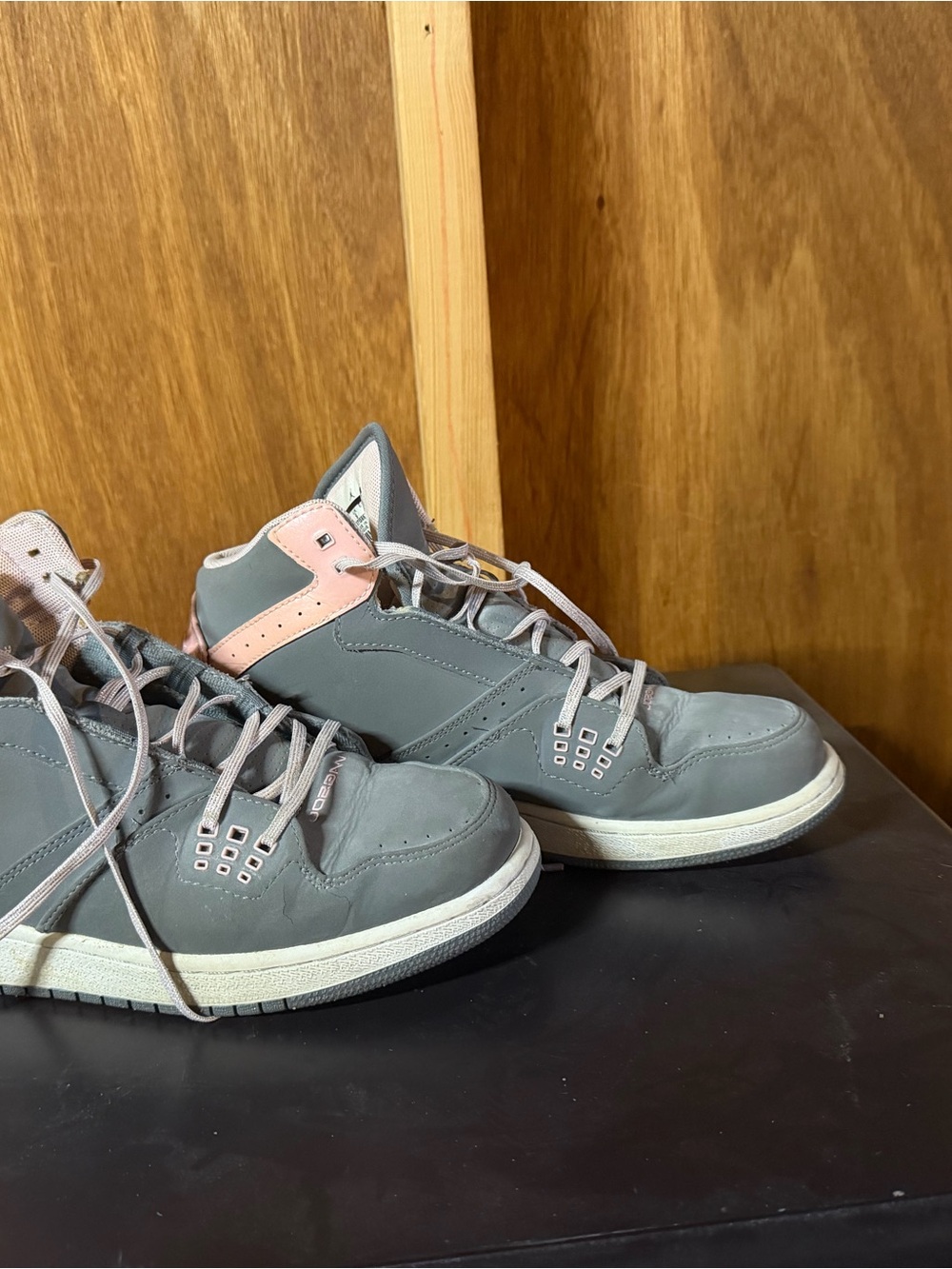 Jordan Men's Gray and Pink Athletic Shoes